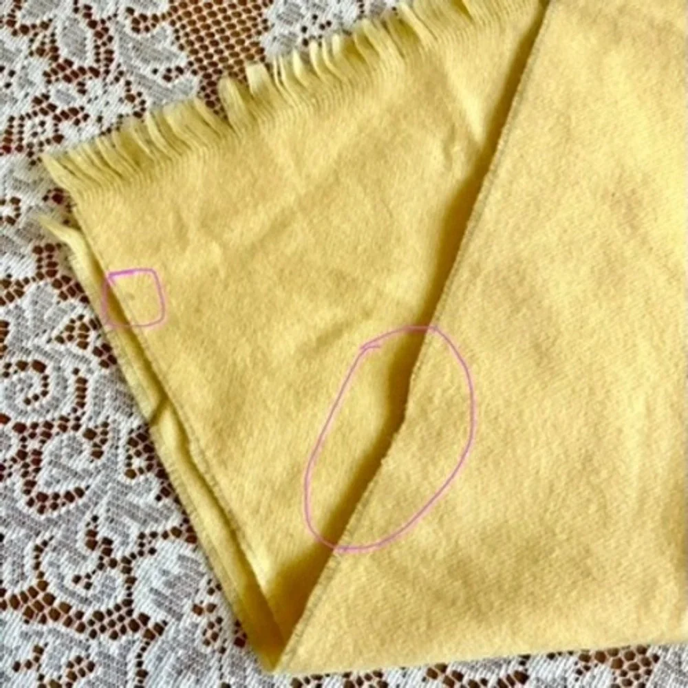 Vintage Lambswool Scotland 100% Pure New Wool Scarf Butter Yellow Fringe Classic